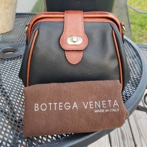 Vintage Bottega Veneta Womens Mini Frame Crossbody Bag Classic Old Money Luxury